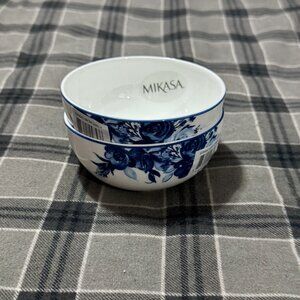 2 MIKASA Darcy White Blue Flowers Small 4.5 in. Fruit Bowls Berry Bowl Floral